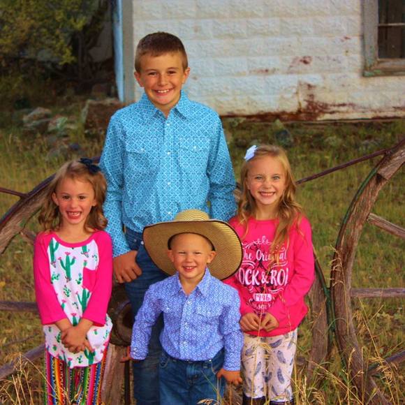 Meet your Posher, Kendra - Picture 1 of 1